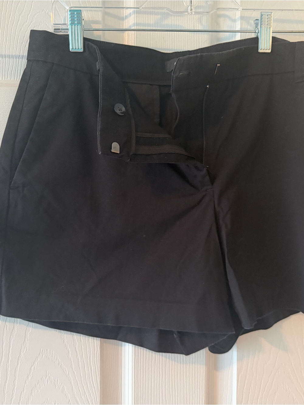 Ann Taylor Black Tailored Women's Shorts